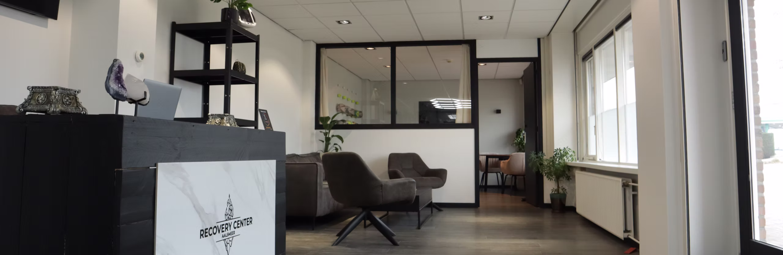 Lounge van Recovery Center NL
